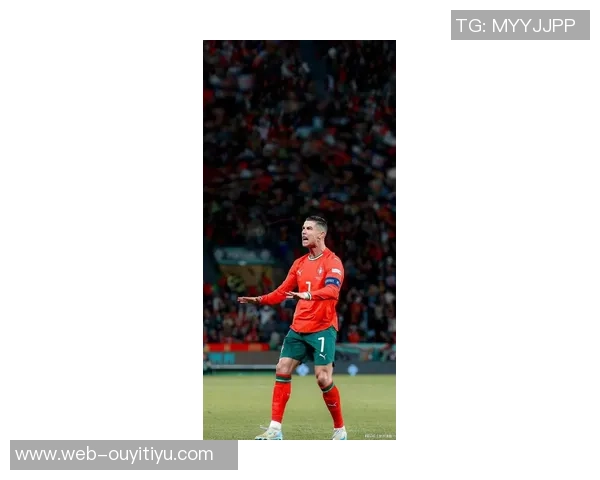 C罗国家队生涯迎来首张红牌40岁依旧闪耀226场143球46助攻成就辉煌